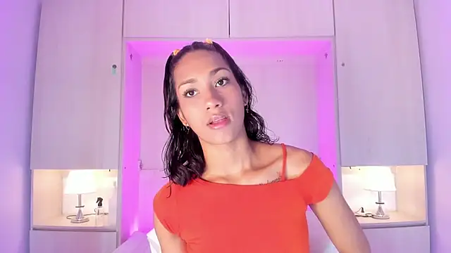 AnahiCollins online show from 06/15/26, 11:43