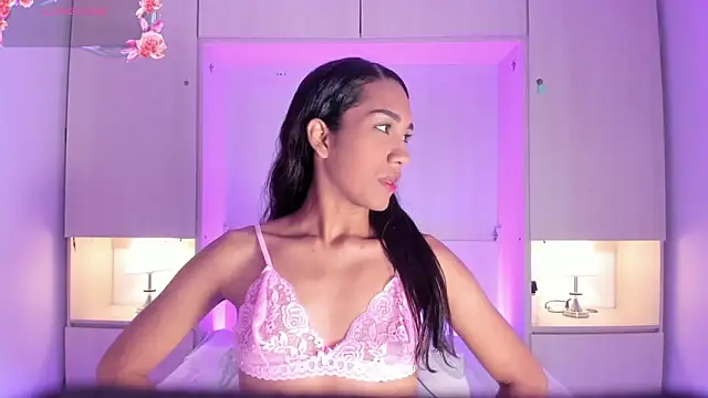 AnahiCollins online show from 04/01/26, 11:33