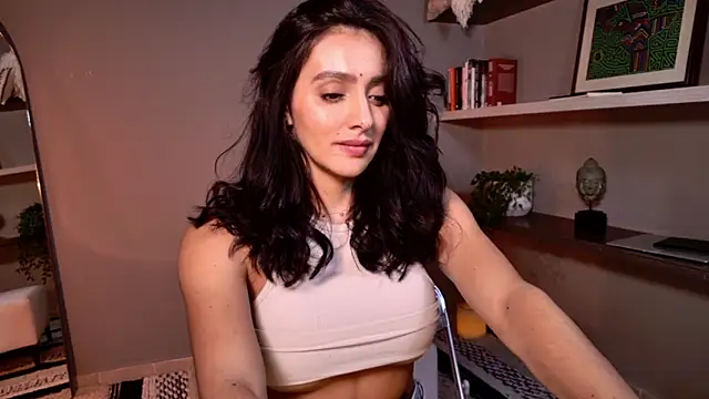 Snapshot of Milana_De chatting on 05/02/26, 12:05 Milana De online show from 05/02/26, 12:05