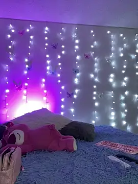 Candyyy 11 online show from 10/24/25, 07:24