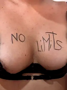 Valentinahot7 online show from 12/21/25, 07:48