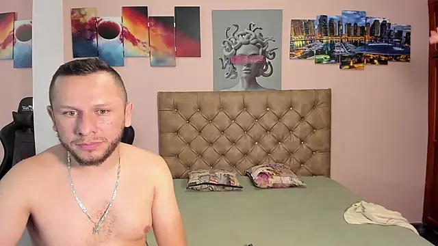 Snapshot of scarlett_vex chatting on 10/31/25, 01:13 scarlett vex online show from 10/31/25, 01:13