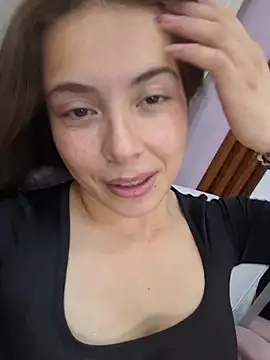 EmmaValencia  online show from 04/27/26, 08:40