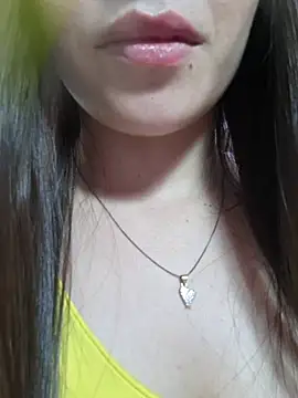 EmmaValencia  online show from 05/08/26, 09:07
