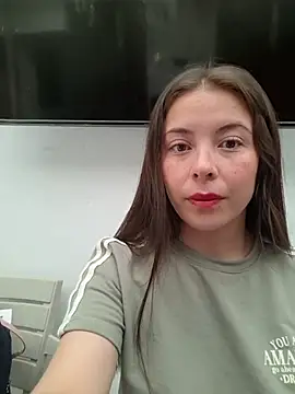 Snapshot of EmmaValencia_ chatting on 07/11/26, 03:56 EmmaValencia online show from 07/11/26, 03:56