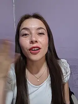 EmmaValencia  online show from 03/18/26, 10:10