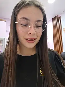 EmmaValencia  online show from 03/21/26, 11:08