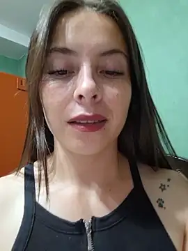 EmmaValencia  online show from 11/28/25, 05:18