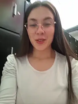 EmmaValencia  online show from 03/28/26, 10:00