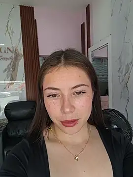 EmmaValencia  online show from 02/17/26, 07:44