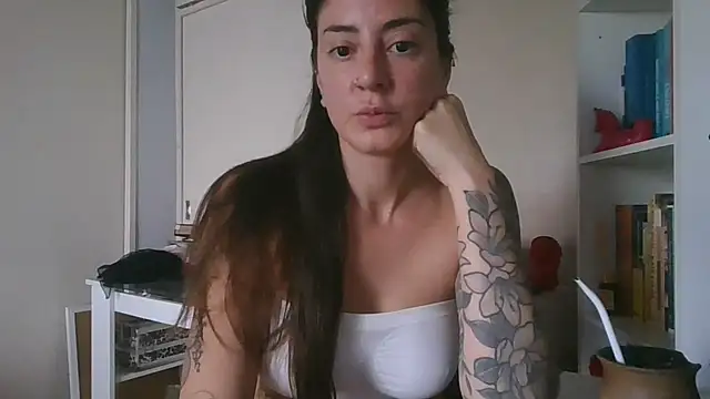 Snapshot of dandanbarr chatting on 04/15/26, 03:27 dandanbarr online show from 04/15/26, 03:27