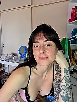 dandanbarr online show from 10/31/25, 04:03