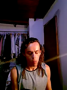 monroedelrey online show from 12/13/25, 10:05