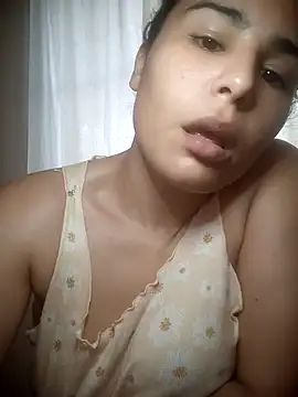 Snapshot of Arisbet333 chatting on 10/05/25, 02:41 Arisbet333 online show from 10/05/25, 02:41