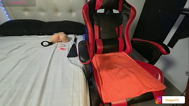 DiegoXL111 online show from 11/21/25, 03:16