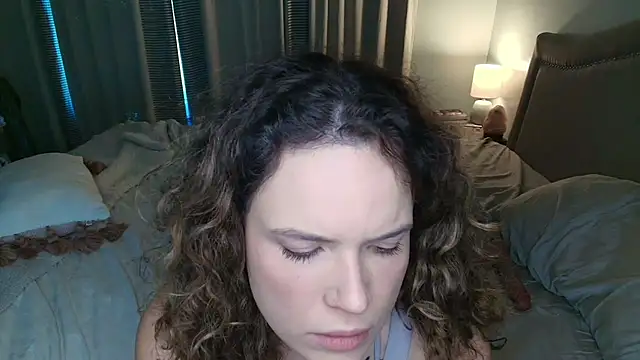 ClaireZX online show from 10/02/25, 01:58