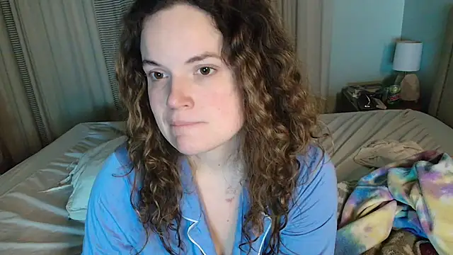 ClaireZX online show from 10/12/25, 08:16