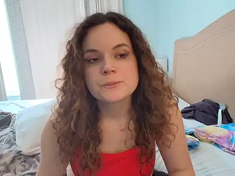 ClaireZX online show from 10/12/25, 08:54