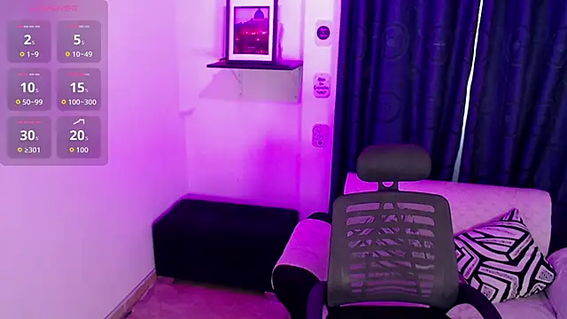  evee  online show from 11/13/25, 03:49