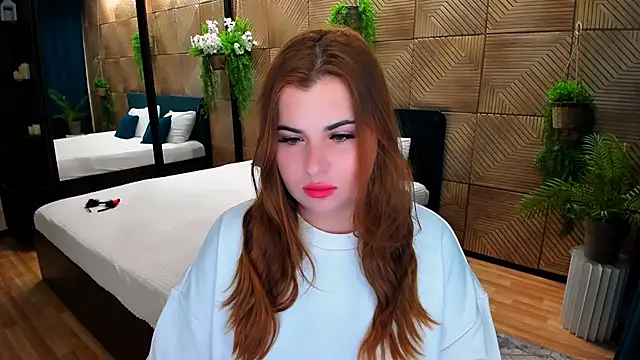 Snapshot of EnlightenmentOfLove chatting on 10/21/25, 01:05 EnlightenmentOfLove online show from 10/21/25, 01:05