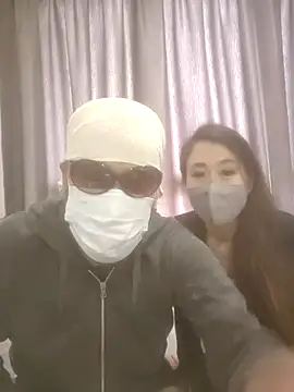 Snapshot of aska1986 chatting on 10/25/25, 06:34 aska1986 online show from 10/25/25, 06:34