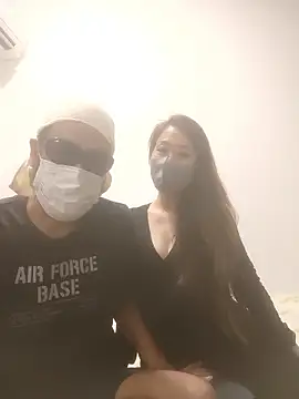 Snapshot of aska1986 chatting on 10/26/25, 01:11 aska1986 online show from 10/26/25, 01:11