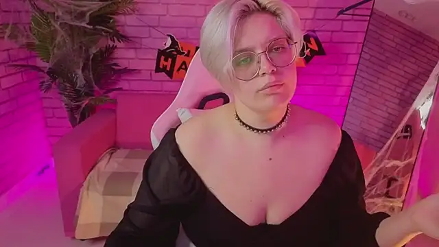 DominiqueSweetie online show from 10/29/25, 09:08