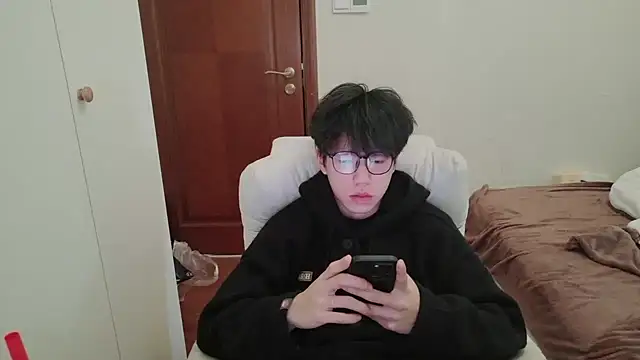 hangzi-0011 online show from 01/13/26, 08:18