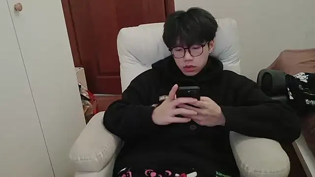 hangzi-0011 online show from 01/11/26, 07:59