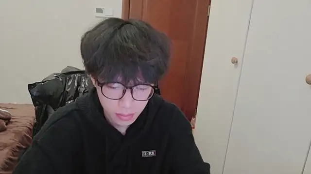 hangzi-0011 online show from 12/19/25, 02:08