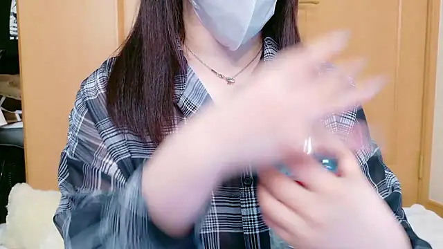 YUKINA 00 online show from 04/21/26, 03:51