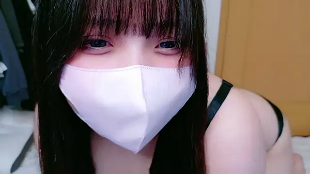 YUKINA 00 online show from 06/03/26, 03:39