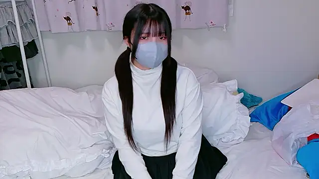 YUKINA 00 online show from 12/20/25, 11:57