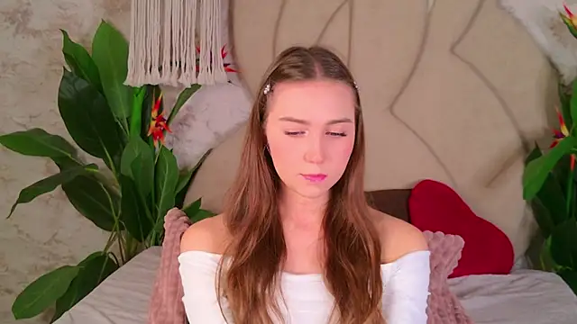 OliviaLay online show from 11/13/25, 11:47