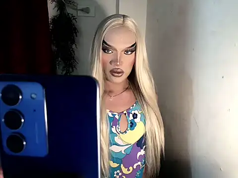 amandareddragon online show from 10/19/25, 11:57