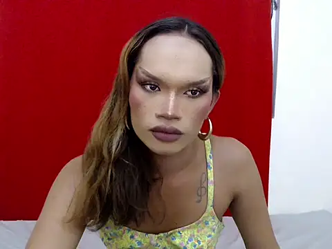 amandareddragon online show from 10/09/25, 02:17