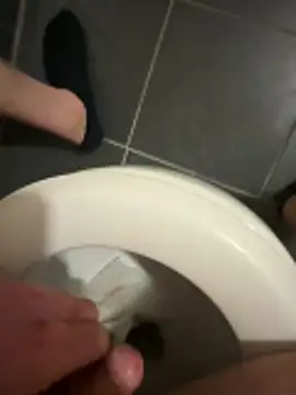 heet1998 online show from 04/12/26, 04:32