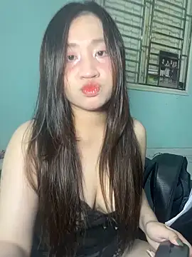 Sexy dancing girl online show from 10/26/25, 02:28