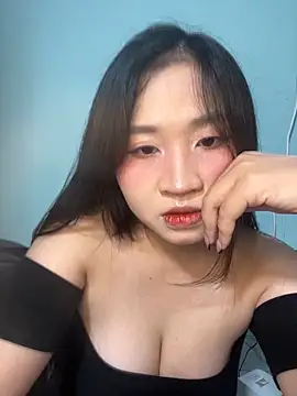 Sexy dancing girl online show from 11/06/25, 01:37