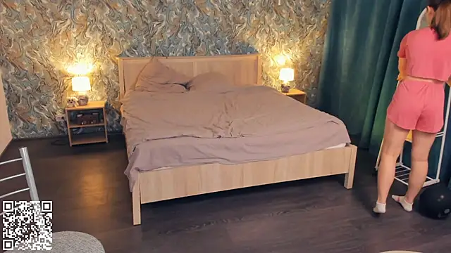 MondoNeko online show from 11/28/25, 07:08