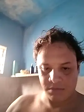 Snapshot of ricardaoandre_ chatting on 10/16/25, 01:30 ricardaoandre online show from 10/16/25, 01:30
