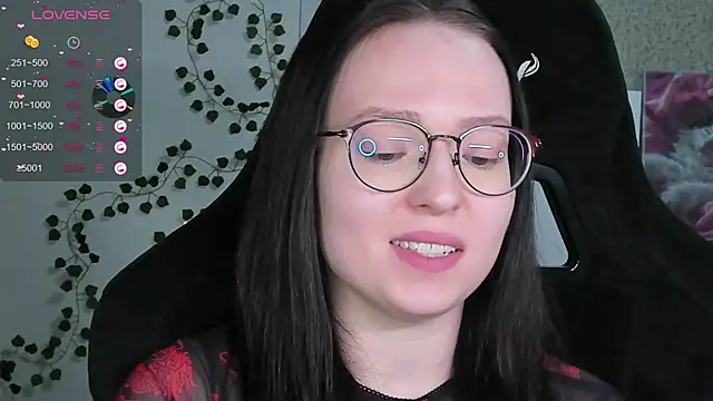 Snapshot of power_robynn chatting on 02/25/26, 04:18 power robynn online show from 02/25/26, 04:18