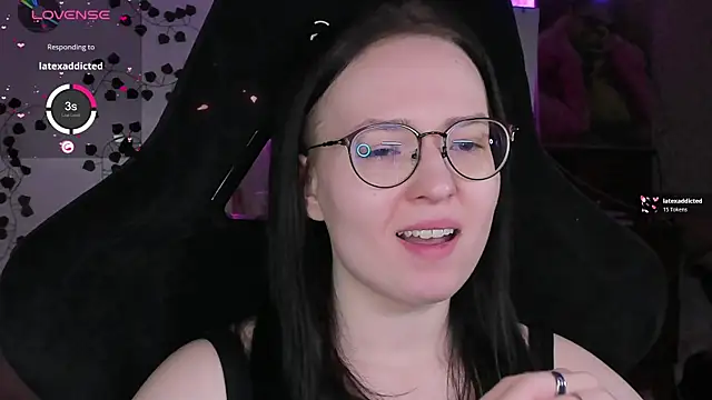 Snapshot of power_robynn chatting on 02/10/26, 05:34 power robynn online show from 02/10/26, 05:34