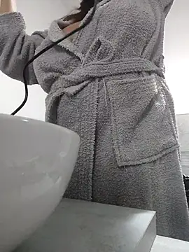 sexyguenda online show from 11/17/25, 09:08