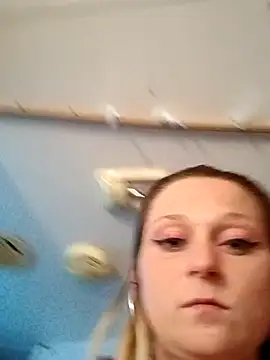 Queen2454 online show from 03/31/26, 12:45