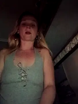 Queen2454 online show from 04/05/26, 09:38