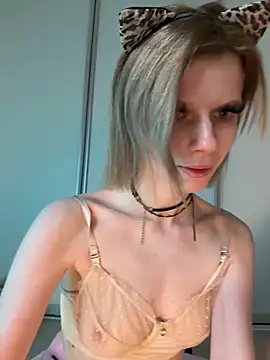 bunnyirisluv online show from 03/07/26, 10:48