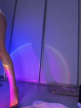 bunnyirisluv online show from 04/15/26, 12:27