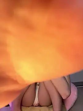 bunnyirisluv online show from 02/26/26, 10:10