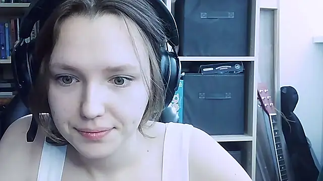 Snapshot of Diana-back chatting on 10/01/25, 06:07 Diana-back online show from 10/01/25, 06:07